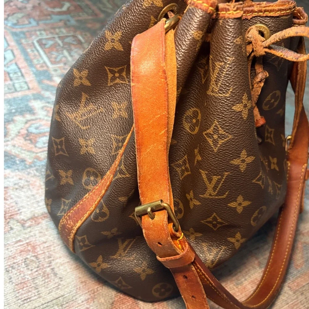 Louis Vuitton Vintage Monogram Canvas Noe Bucket Bag Brown Drawstring Shoulder